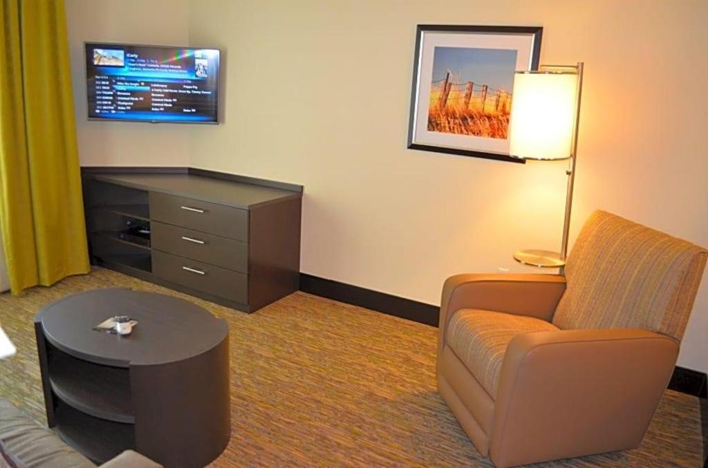 แคนเดิ้ลวูด สวีท เซนต์โจเซฟ Hotel ภายนอก รูปภาพ