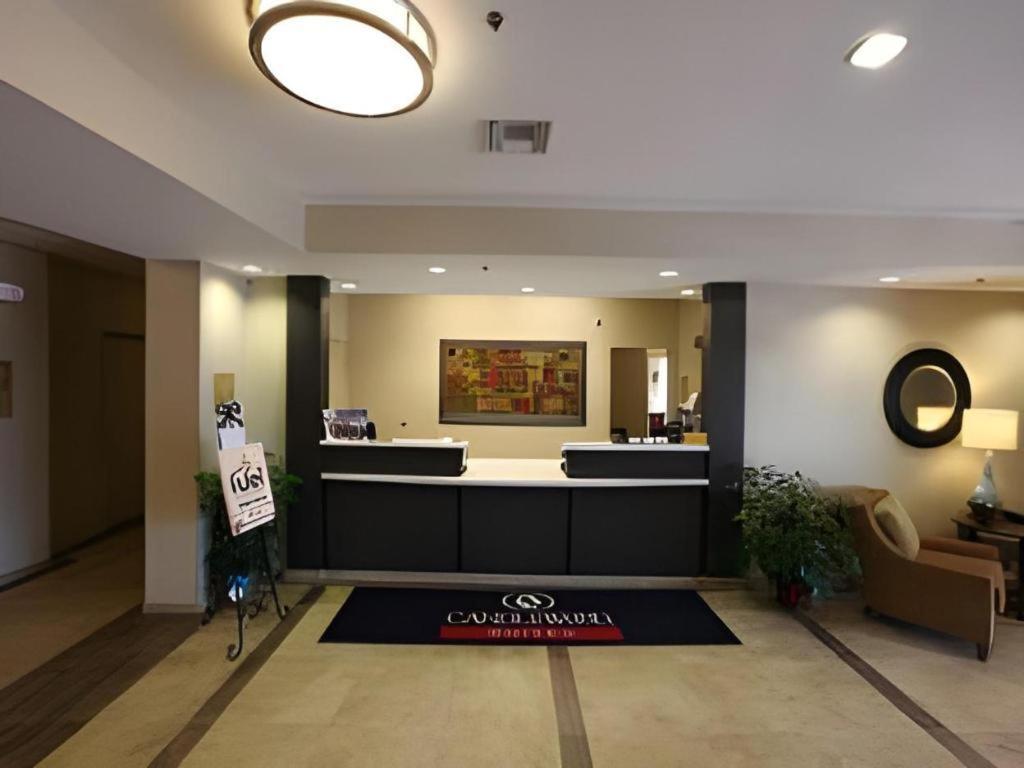 แคนเดิ้ลวูด สวีท เซนต์โจเซฟ Hotel ภายนอก รูปภาพ